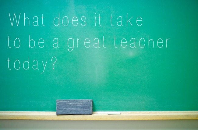 A blank green horizontal chalkboard with chalk and eraser. 14MP camera.